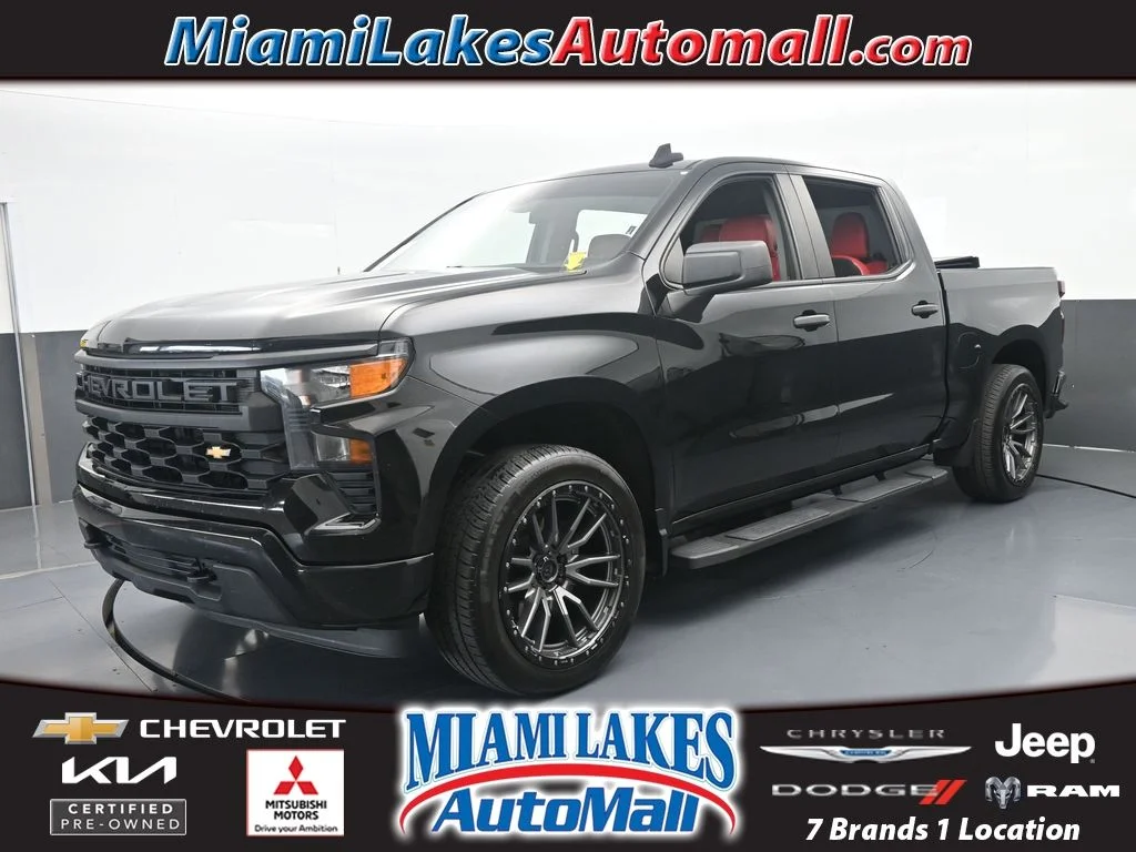 Used 2022 Black Chevrolet Custom image 1