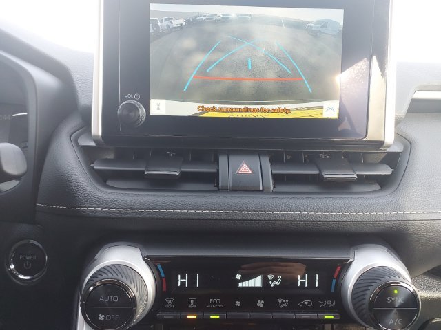Used 2025 White Toyota XLE image 17