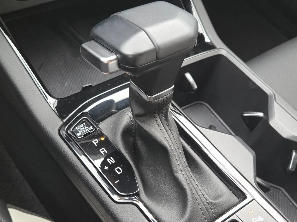 Used 2025 Aurora Black Pearl Kia GT-Line image 37
