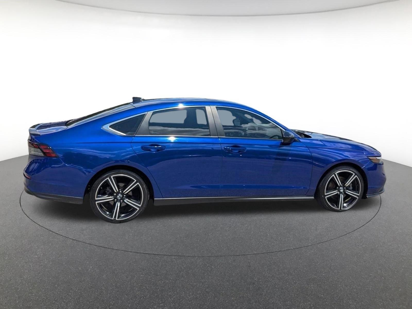 Certified Used 2023 Still Night Pearl Honda Sport image 3