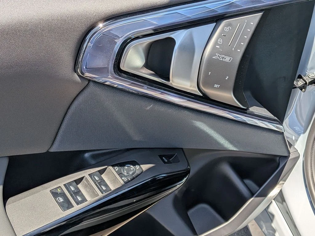 New 2026 Gray BMW 30 xDrive image 15