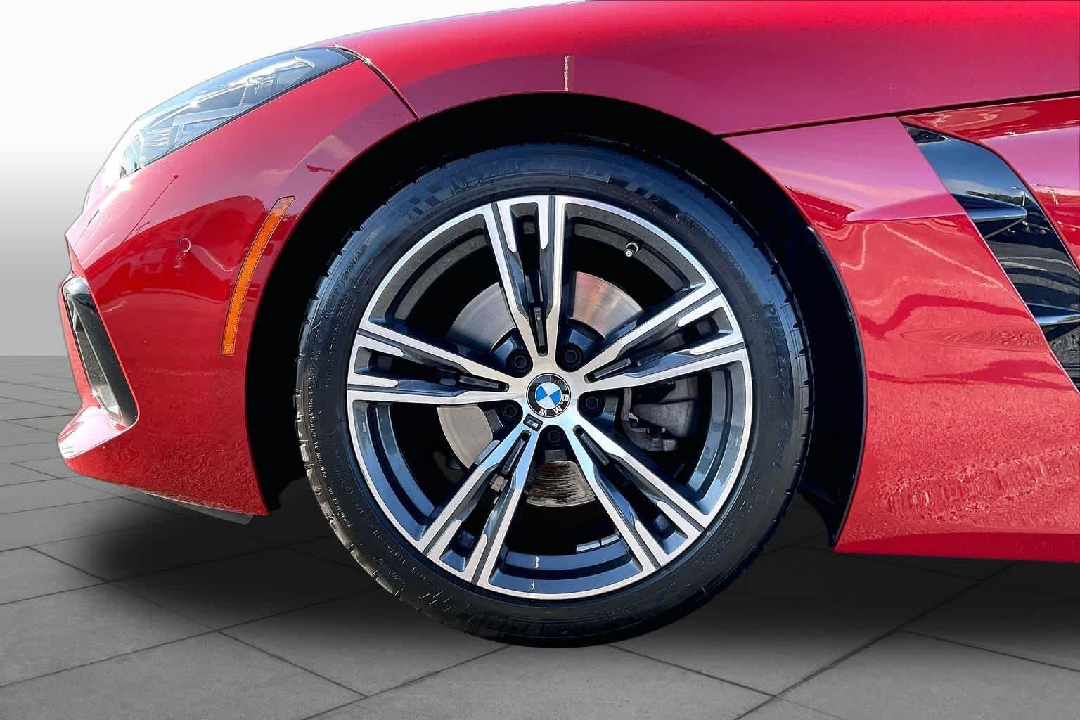 Used 2023 San Francisco Red Metallic BMW sDrive30i image 19