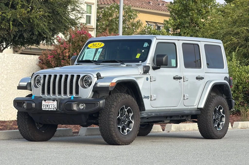 Used 2023 Silver Jeep Rubicon 4xe image 8
