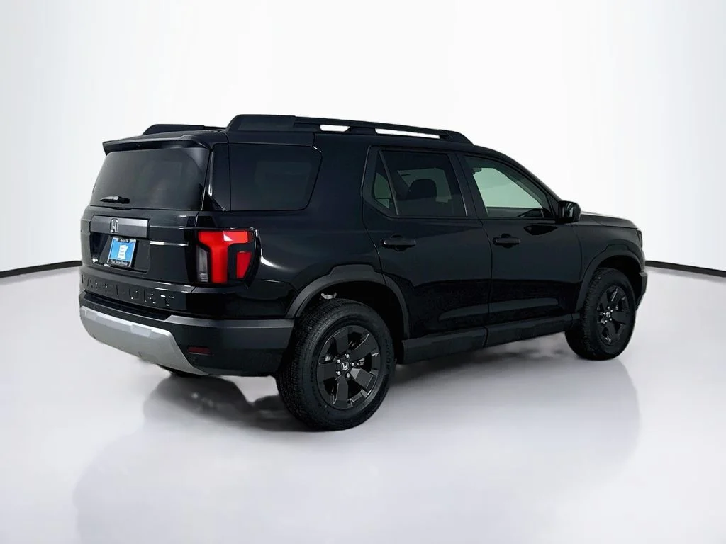 New 2026 Crystal Black Pearl Honda RTL image 8