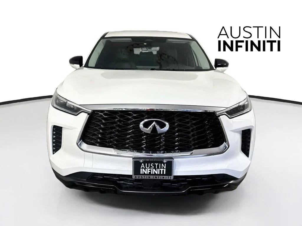 Certified Used 2023 White INFINITI PURE image 4