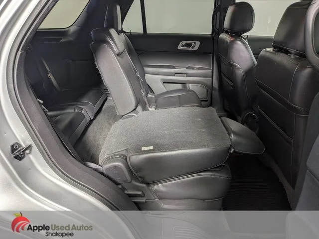 Used 2011 Silver Ford XLT image 43