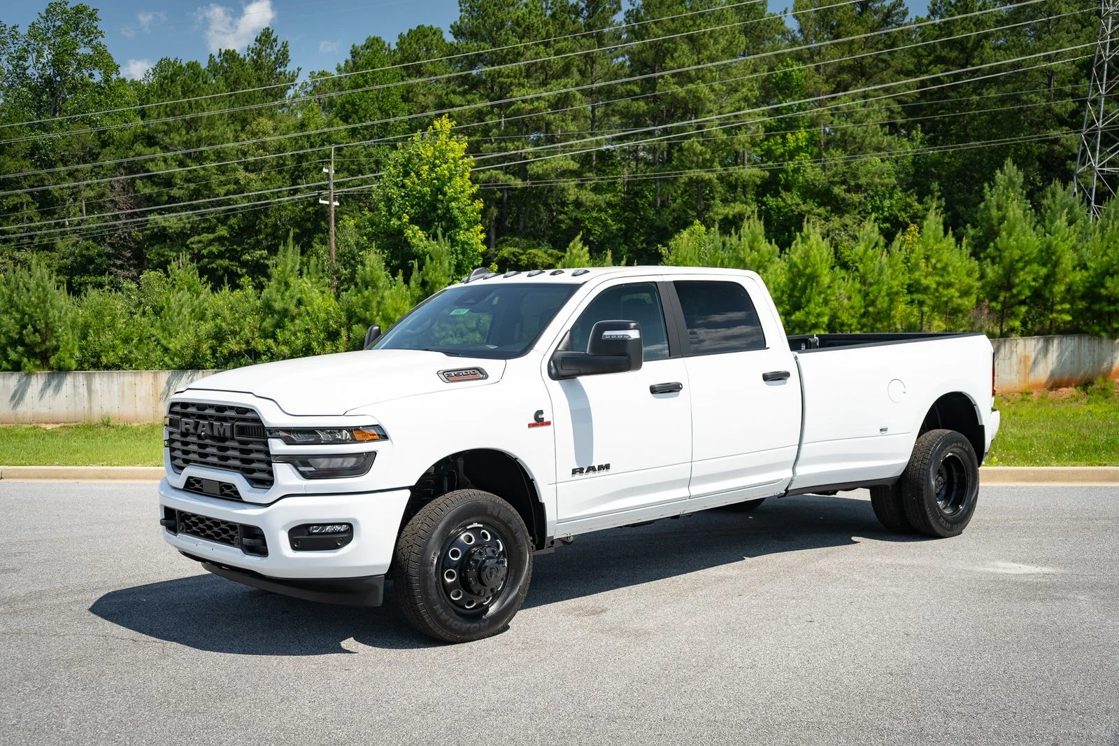 New 2026 White Ram Big Horn image 3
