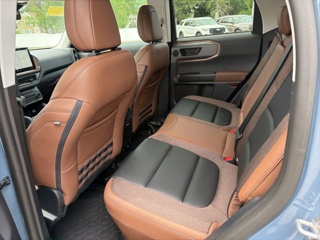 Used 2025 Gray Ford Outer Banks image 7