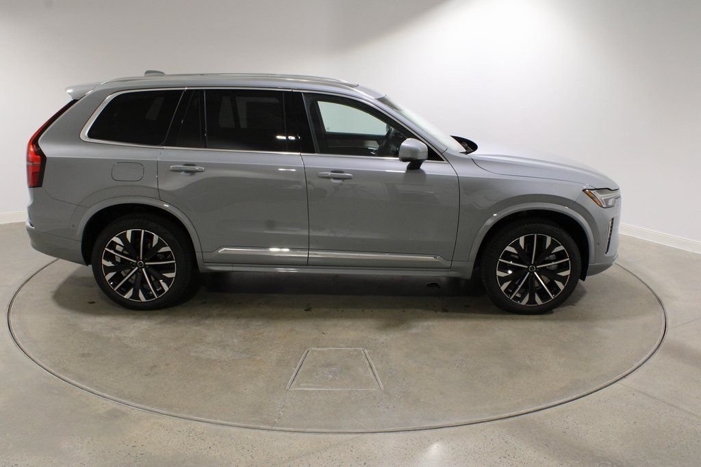 2026 Volvo XC90 Plus - Photo 7