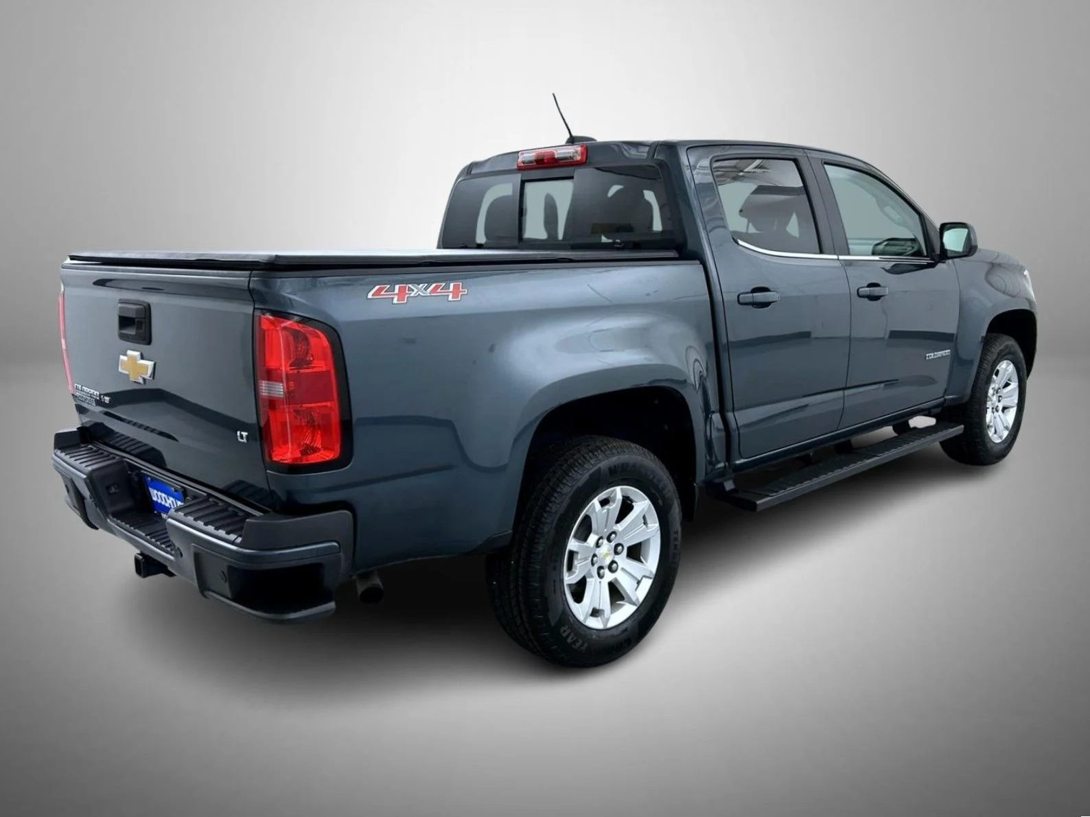 Used 2019 Gray Chevrolet LT image 5