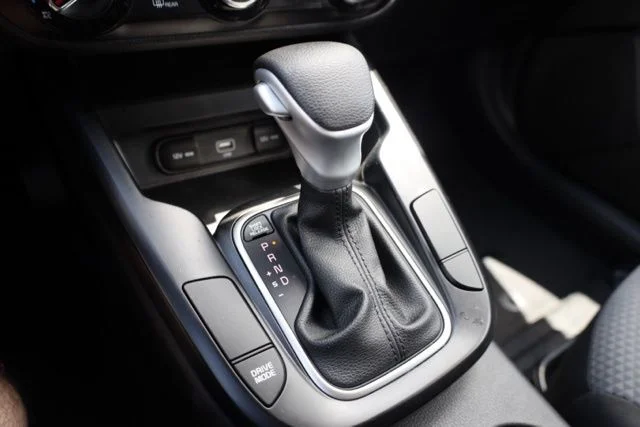 Used 2022 Black Kia LX image 8