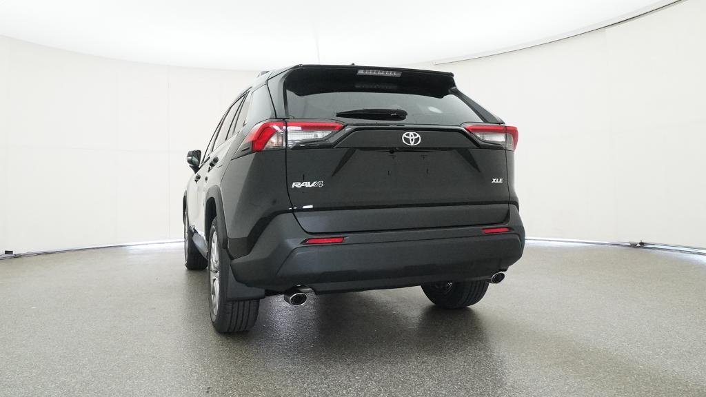 2025 Toyota RAV4 XLE Premium - Photo 18