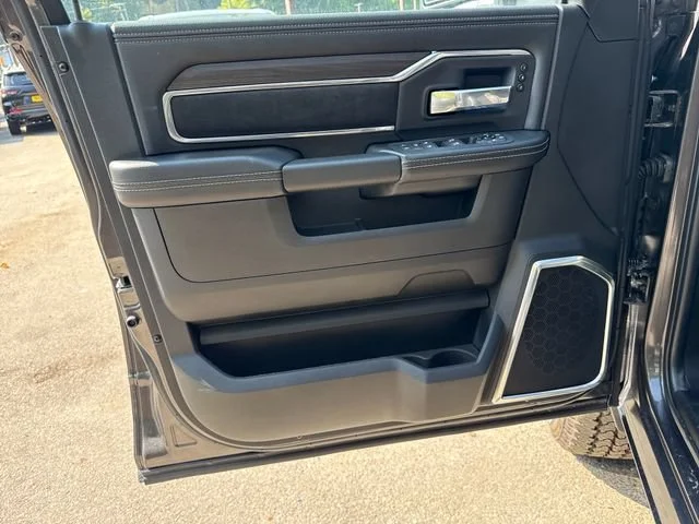 2026 RAM 2500 Laramie - Photo 15