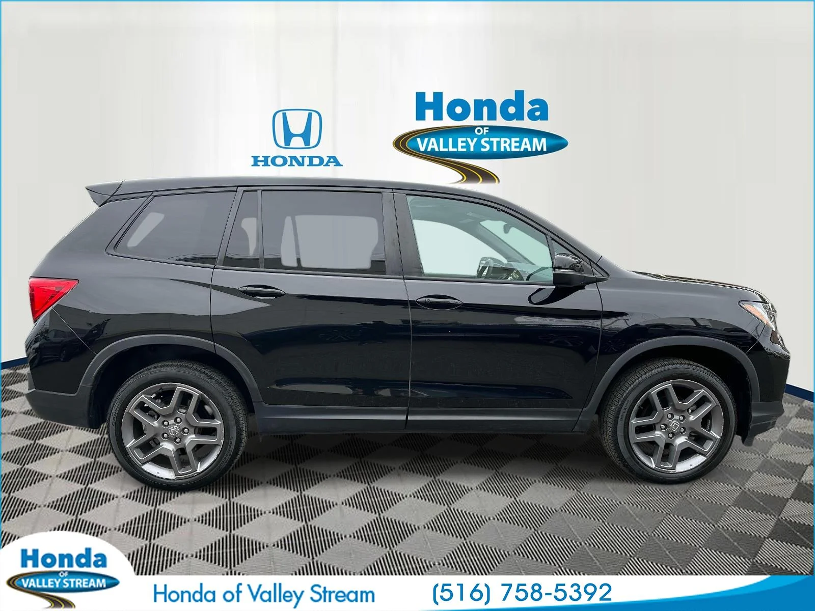 Certified Used 2023 Crystal Black Pearl Honda EX-L image 5