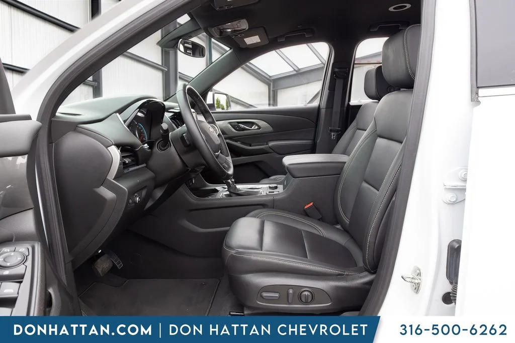 Used 2023 White Chevrolet LT Leather image 3