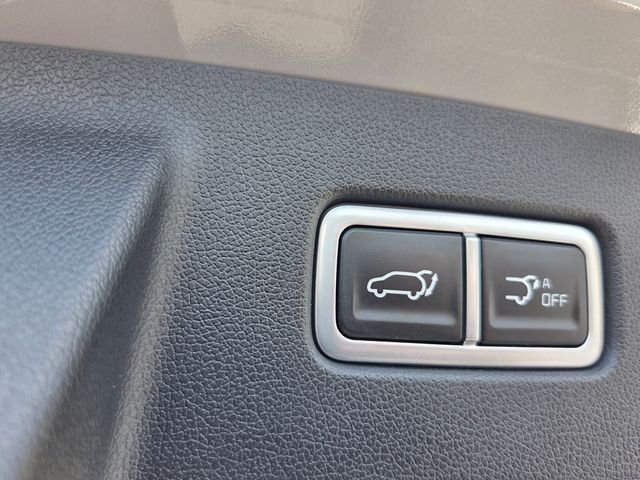 Used 2025 Gray Kia X-Pro SX Prestige image 12