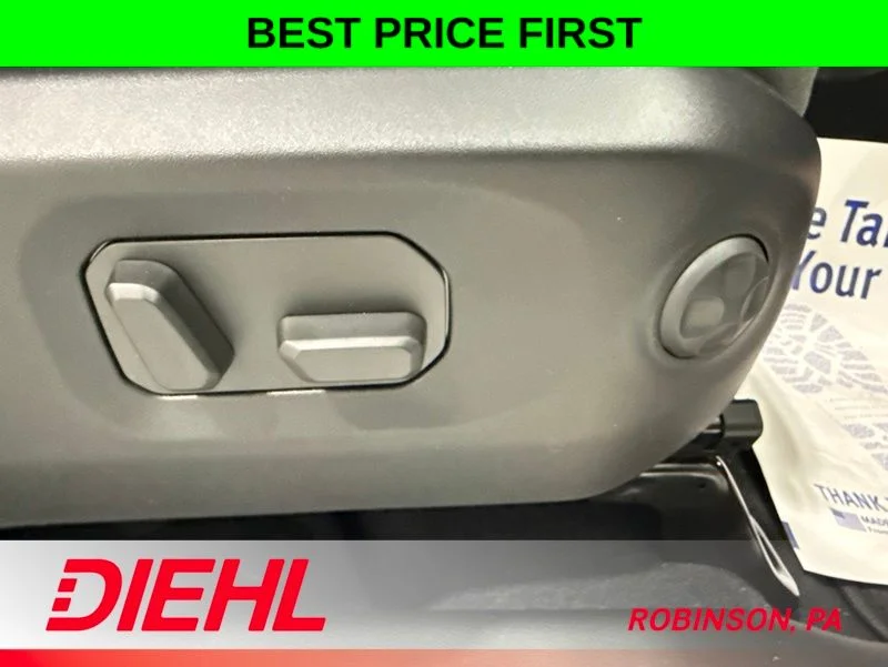 New 2026 Bright White Clear-Coat Exterior Paint Jeep Mojave image 15