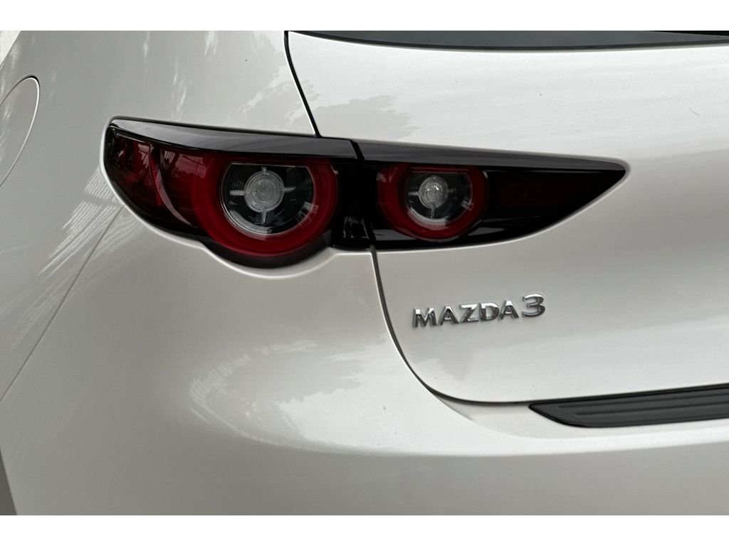 2026 Mazda Mazda3 Premium - Photo 8