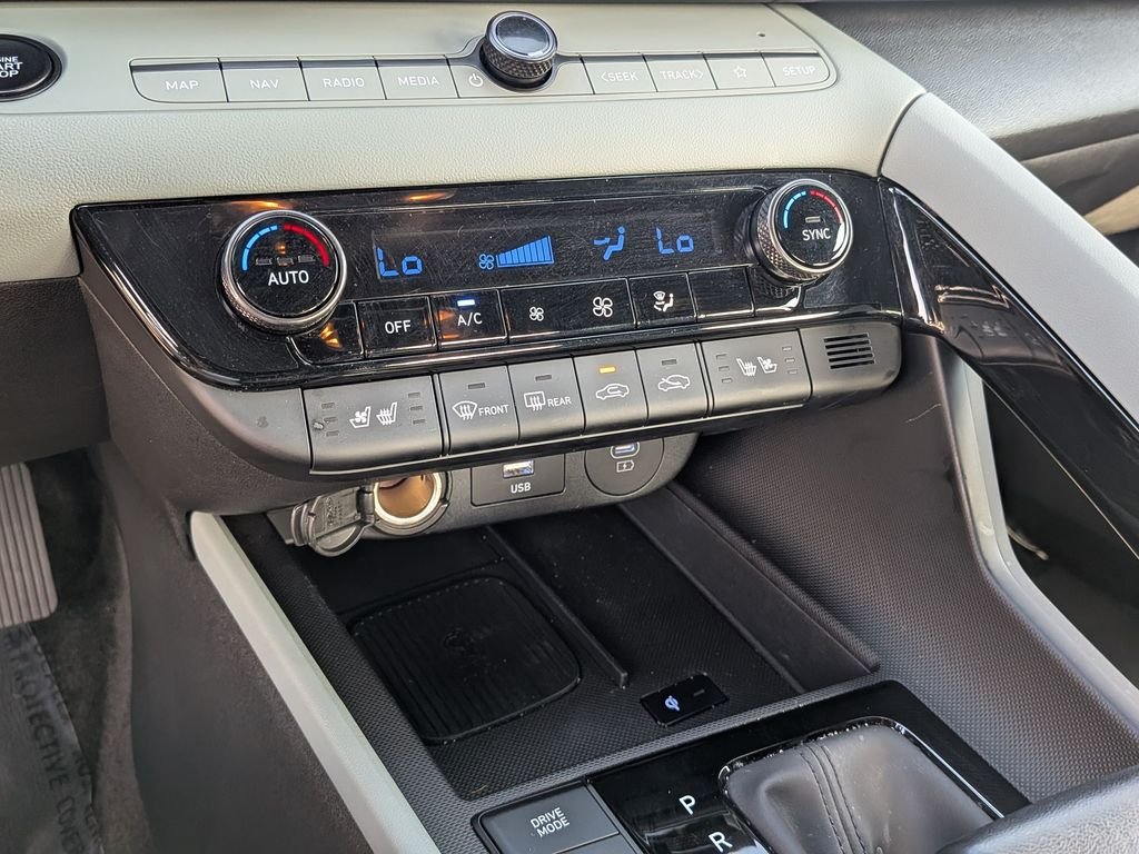 Certified Used 2025 White Hyundai Limited image 22