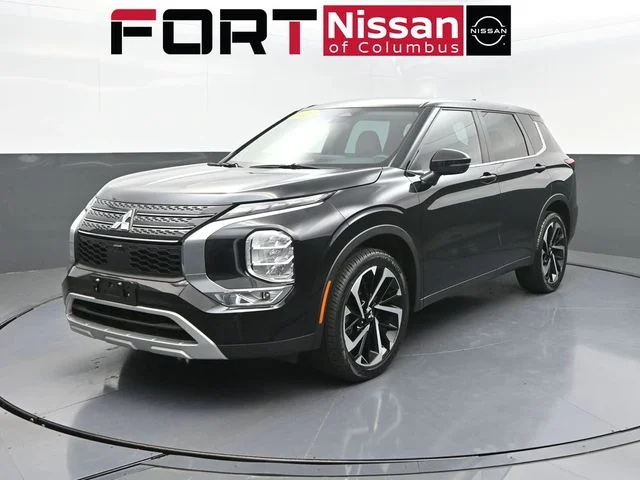 2023 Mitsubishi Outlander SE