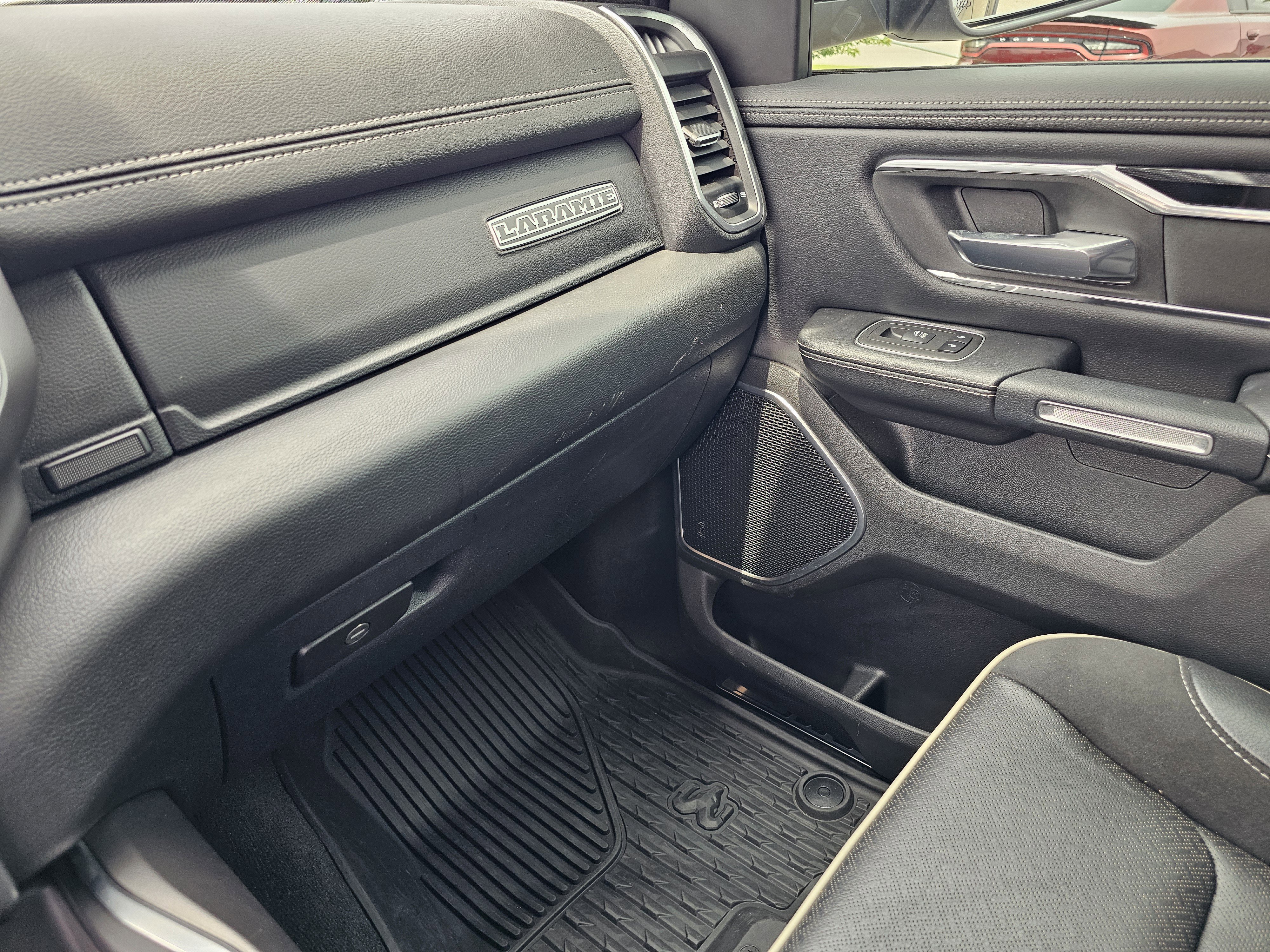 2022 RAM Ram 1500 Pickup Laramie - Photo 28