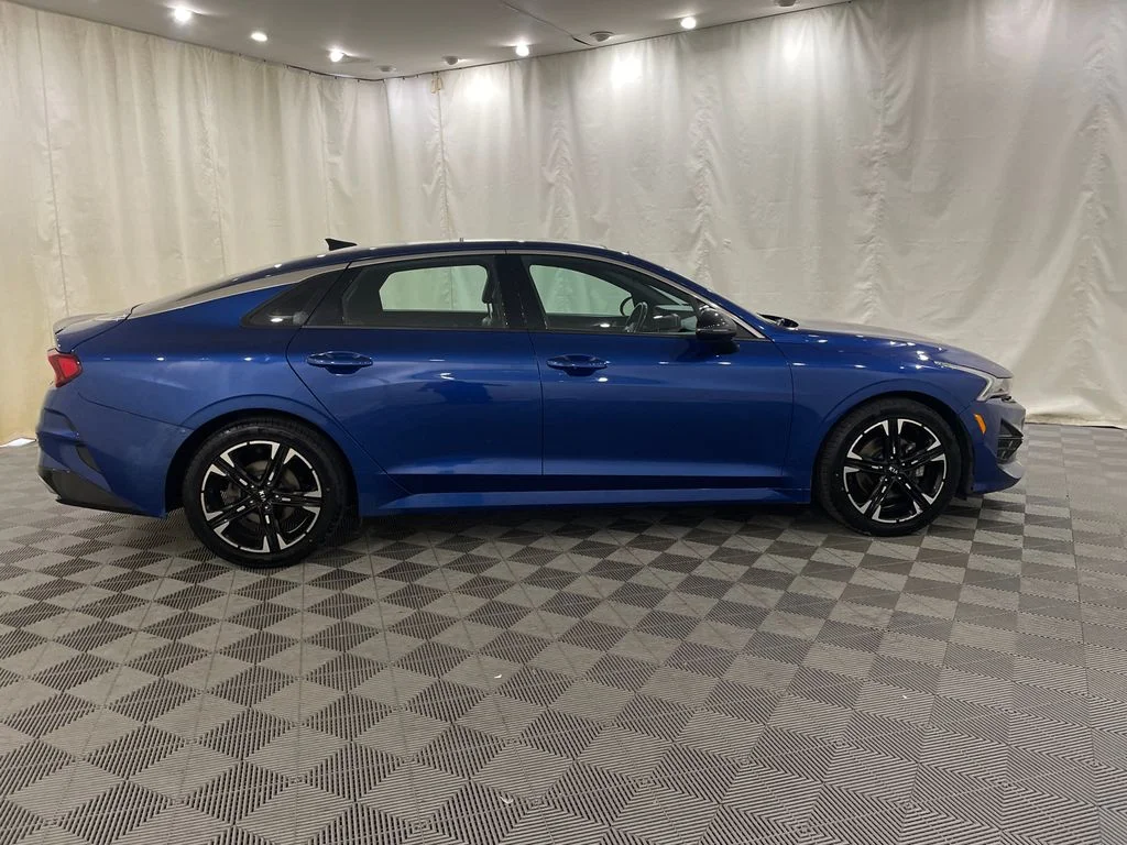 Used 2021 Sapphire Blue Kia GT-Line image 4