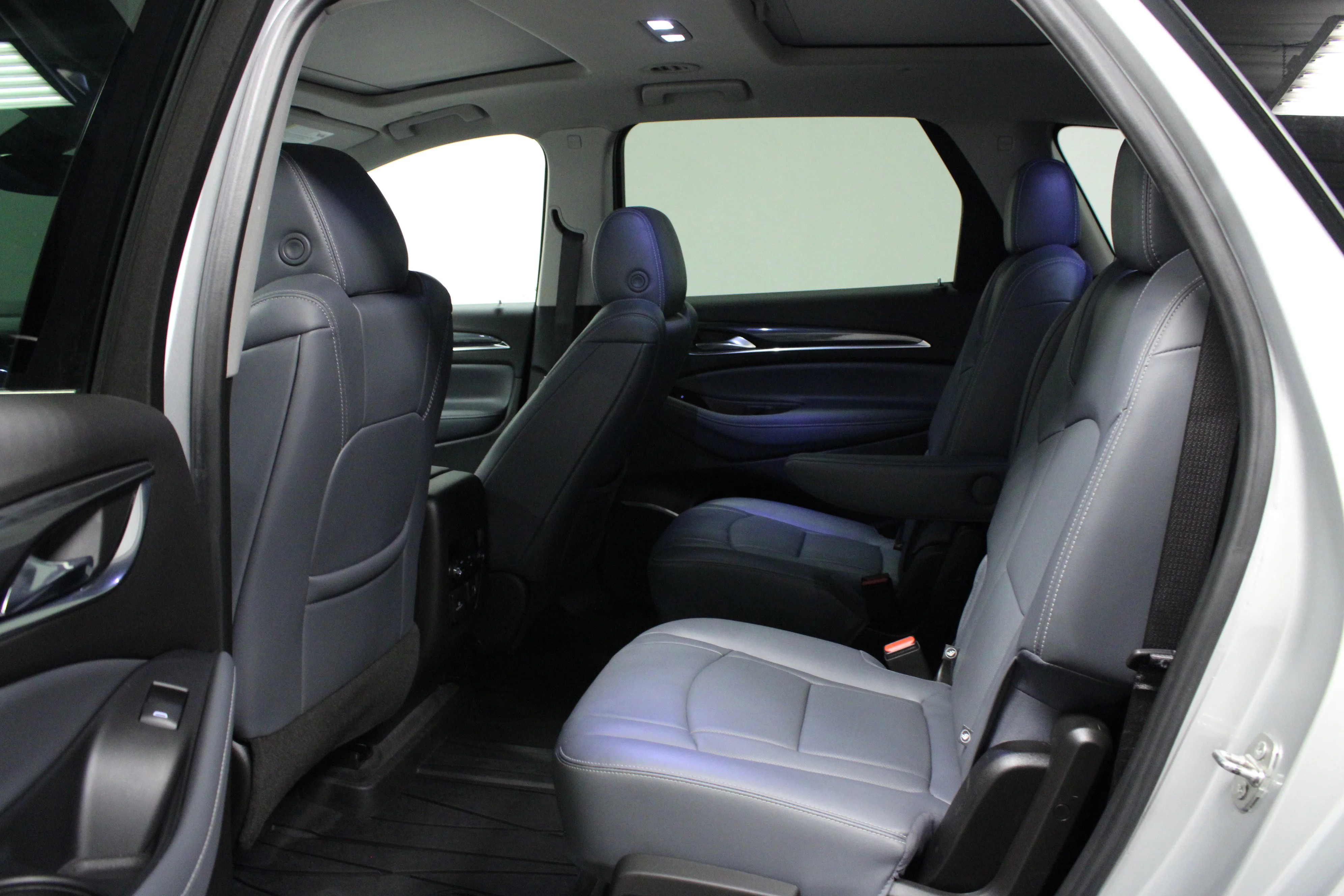 Used 2021 Quicksilver Metallic Buick Premium image 13