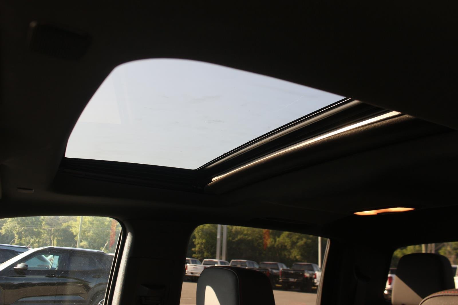 Used 2024 Black Chevrolet Z71 image 31