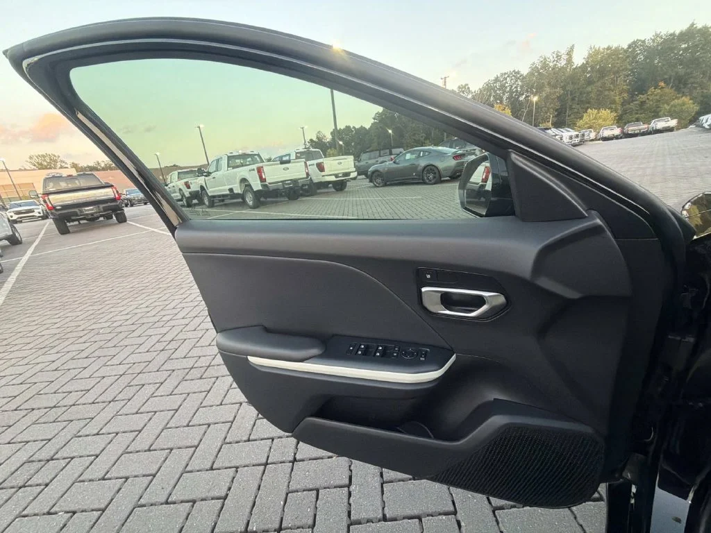 Used 2025 Black Kia GT-Line image 14