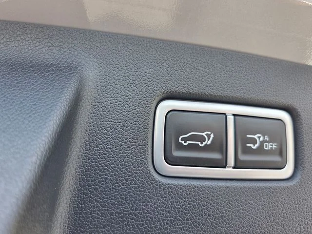 Used 2025 Gray Kia X-Pro SX Prestige image 12