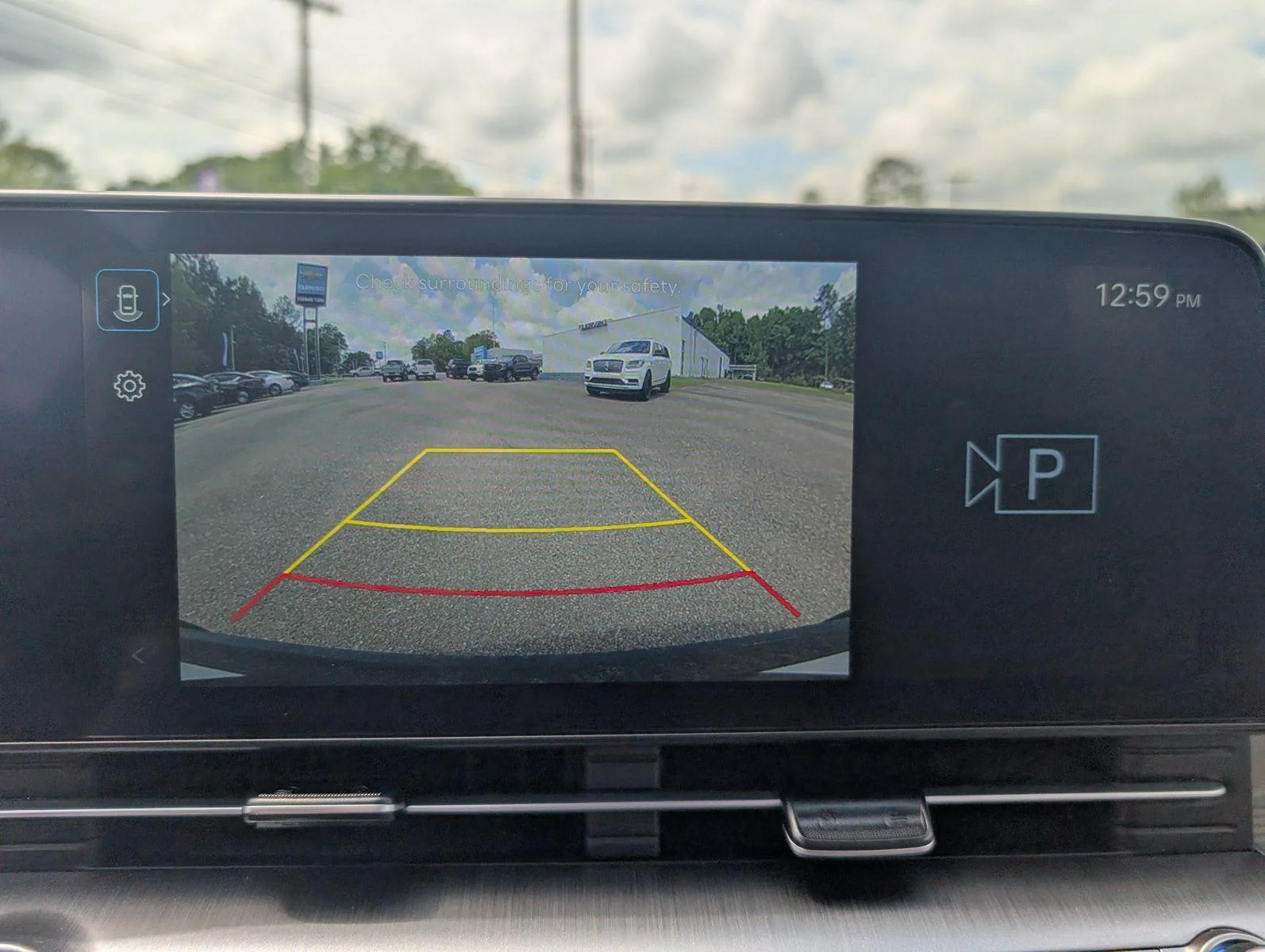 Used 2025 Atlas White Hyundai SEL image 14