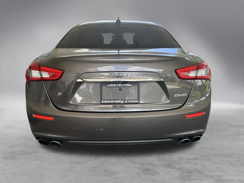 Used 2015 Gray Maserati Base image 34