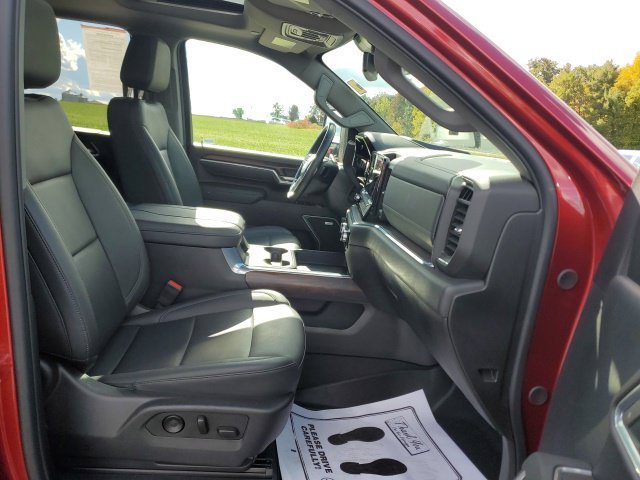 Used 2025 Red GMC SLT image 24