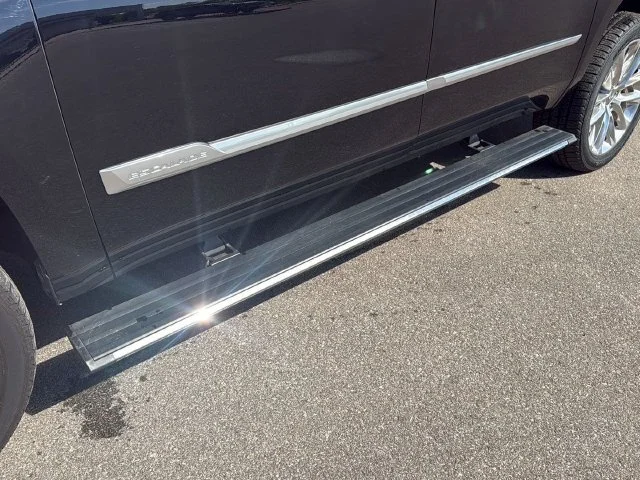 Used 2019 Black Raven Cadillac Premium image 26
