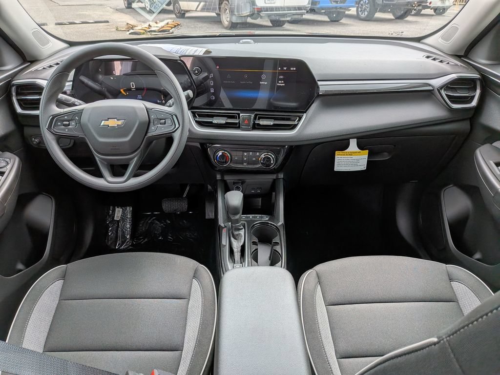 New 2026 Mosaic Black Metallic Chevrolet LT image 24