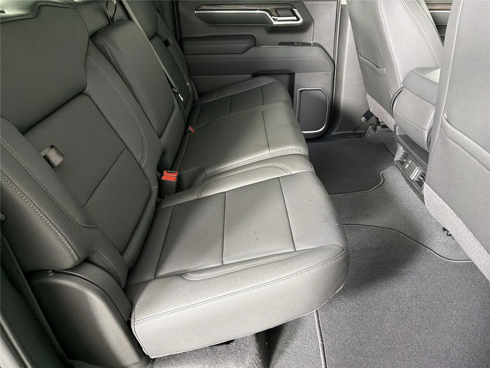 New 2026 Onyx Black GMC SLT image 13