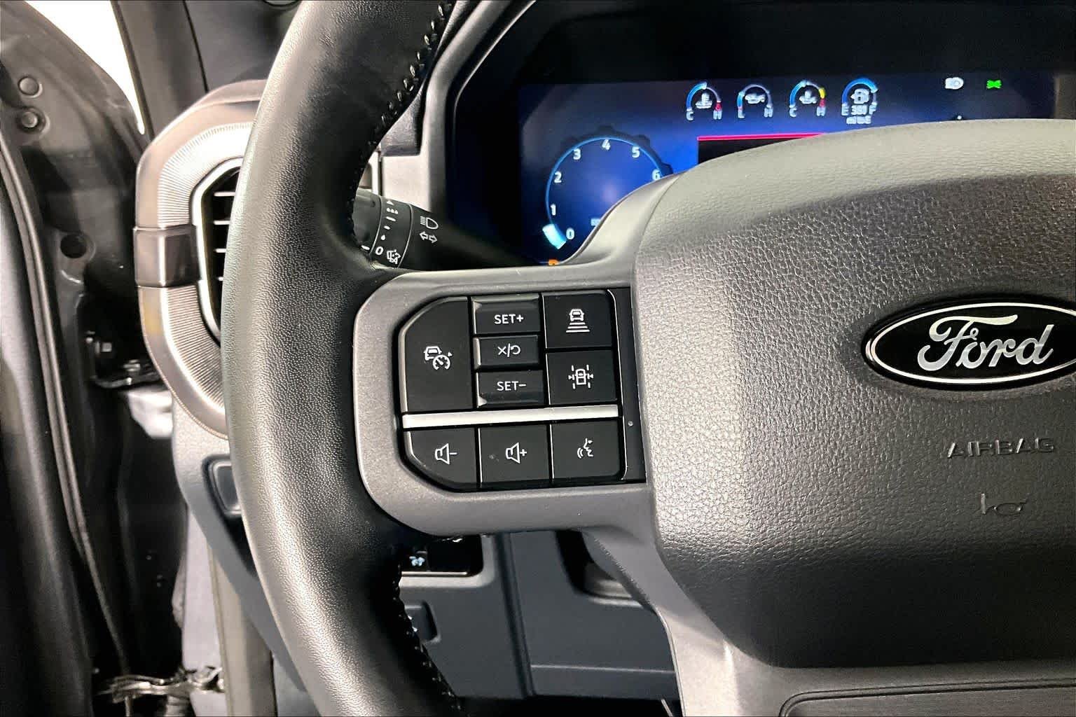 Used 2024 Carbonized Gray Metallic Ford LARIAT image 22