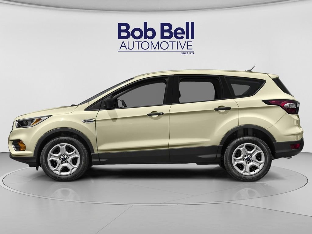 Used 2017 White Gold Ford SE image 3
