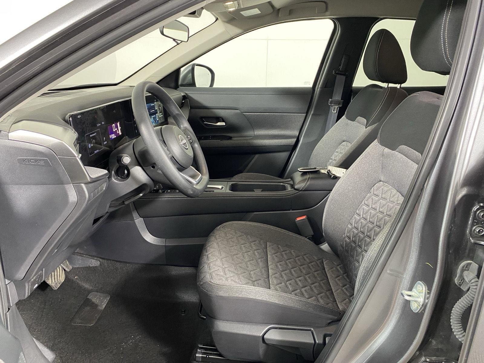 Used 2025 Gun Metallic Nissan SV image 12