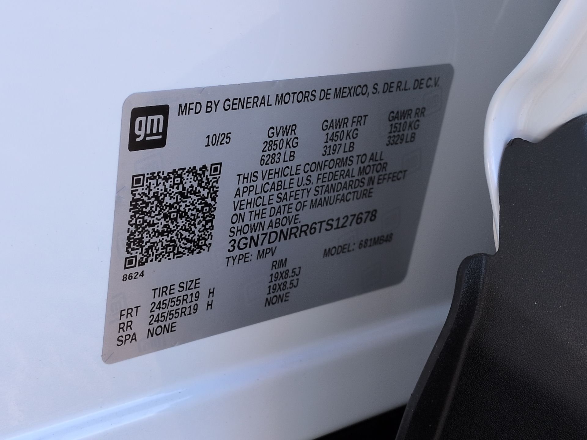 New 2026 Summit White Chevrolet LT image 68
