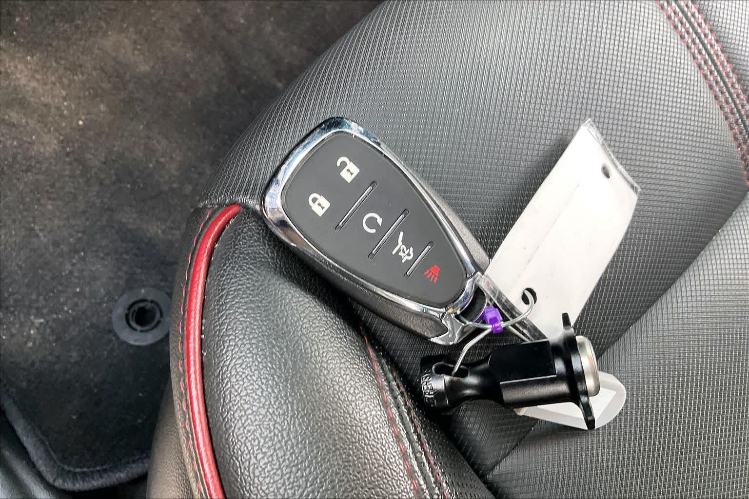 Used 2025 Mosaic Black Metallic Chevrolet RS image 15