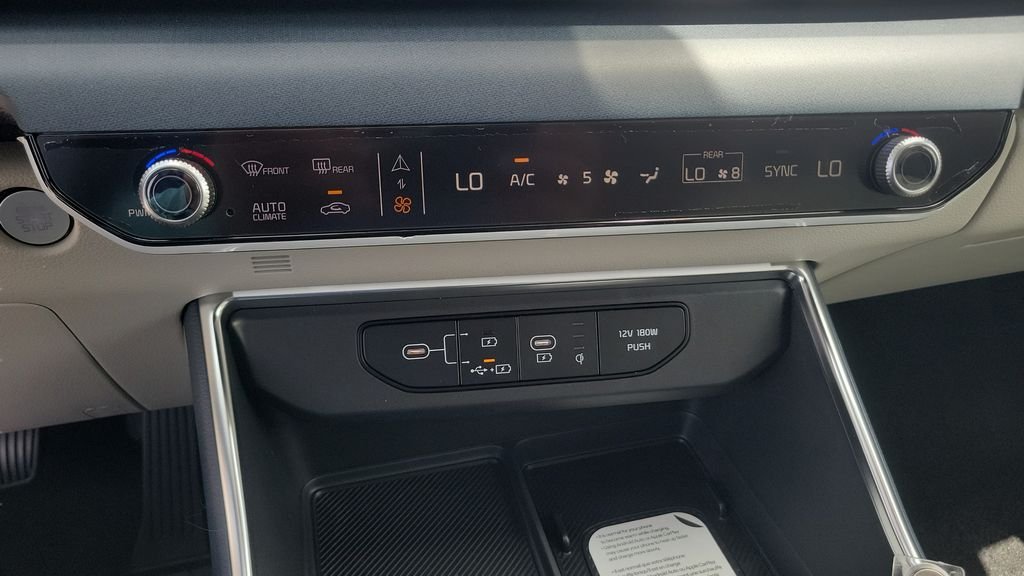 New 2026 Snow White Pearl Kia EX image 15