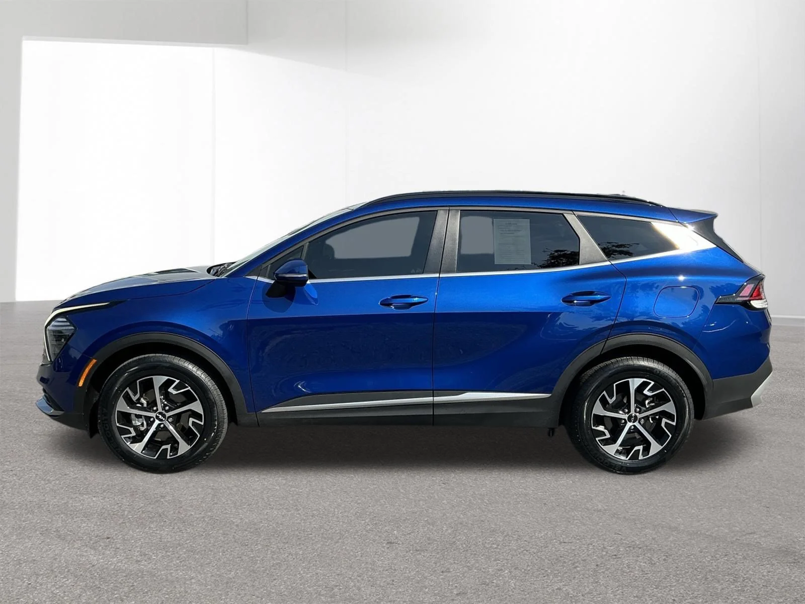 Used 2025 Sapphire Blue Kia EX image 6