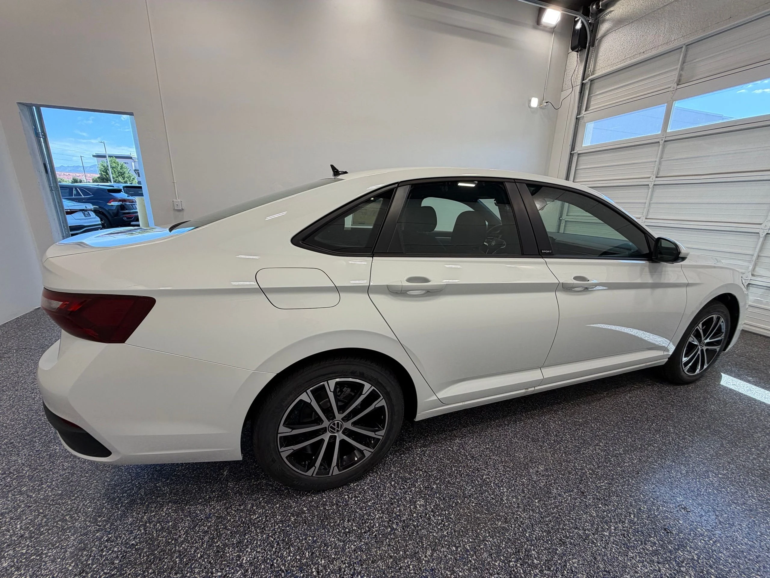 2026 Volkswagen Jetta Sport - Photo 7