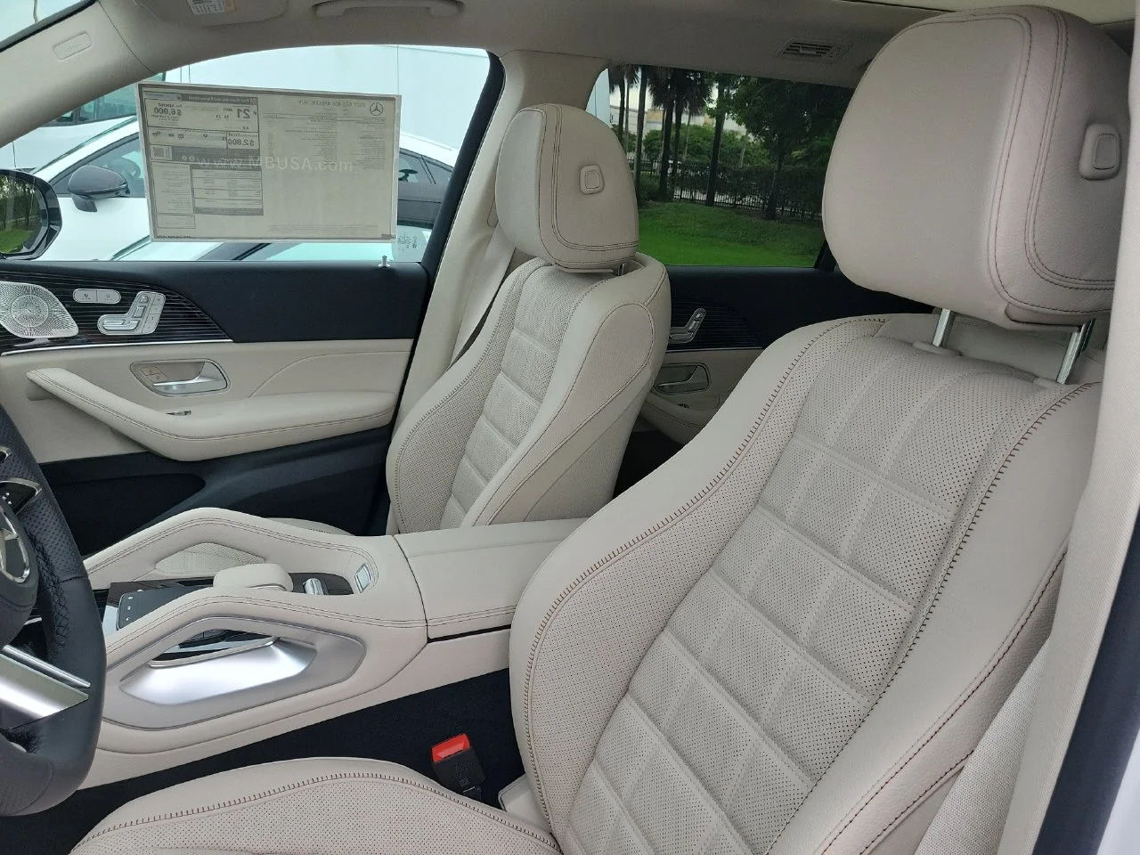 New 2027 MANUFAKTUR Moonlight White Metallic Mercedes-Benz GLS 450 image 22
