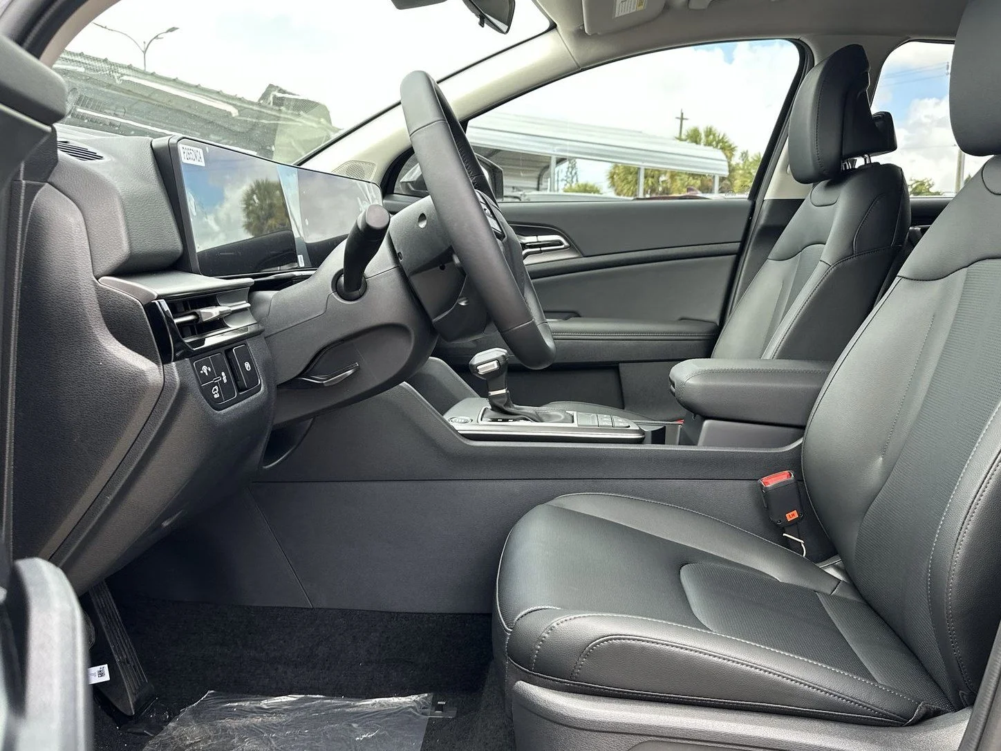 New 2026 Gravity Gray Kia EX image 15