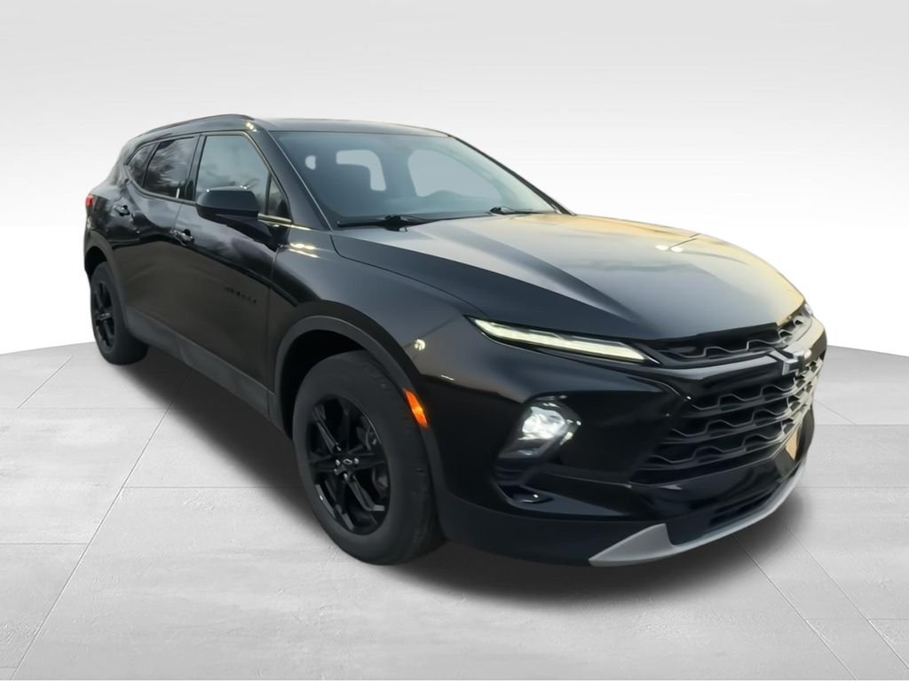Used 2023 Black Chevrolet LT image 2