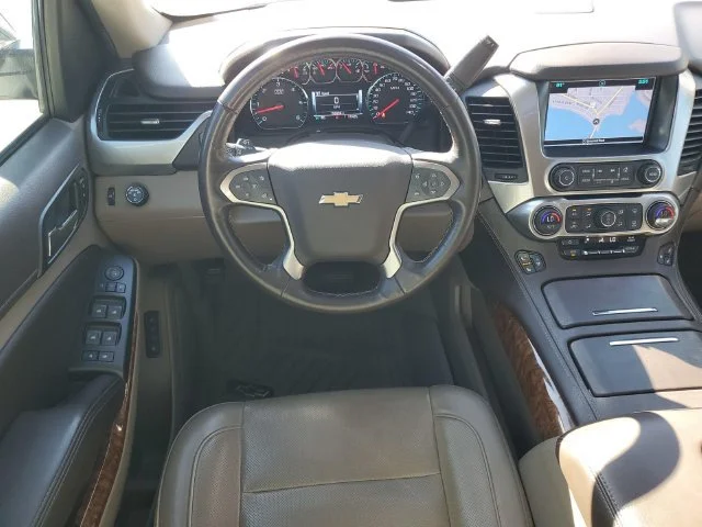 Used 2018 IRIDESCENT PEARL TRICOAT Chevrolet Premier image 35
