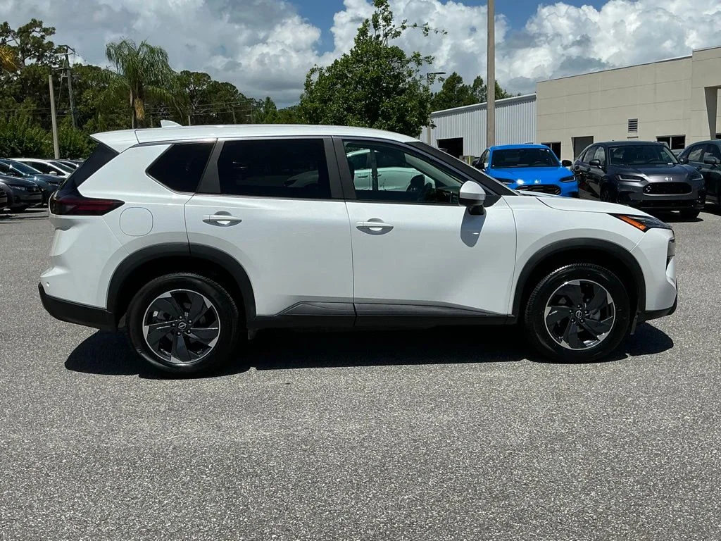 Used 2024 White Nissan SV image 9