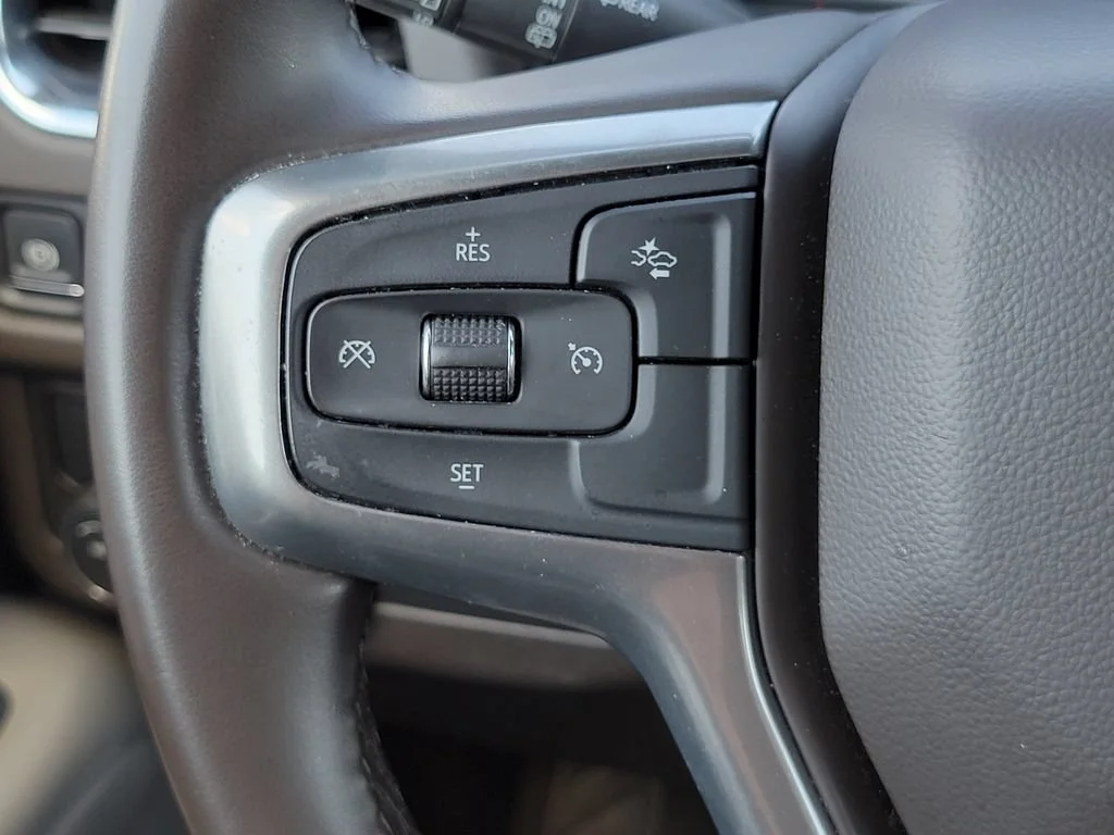 Used 2024 Black Chevrolet LT image 27